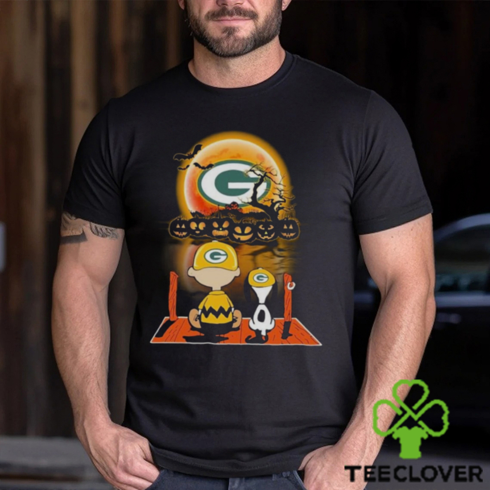 Snoopy And Charlie Brown Pumpkin Green Bay Packers Halloween Moon 2023 T Shirt Snoopy And Charlie Brown Pumpkin Green Bay Packers Halloween Moon 2023 T Shirt