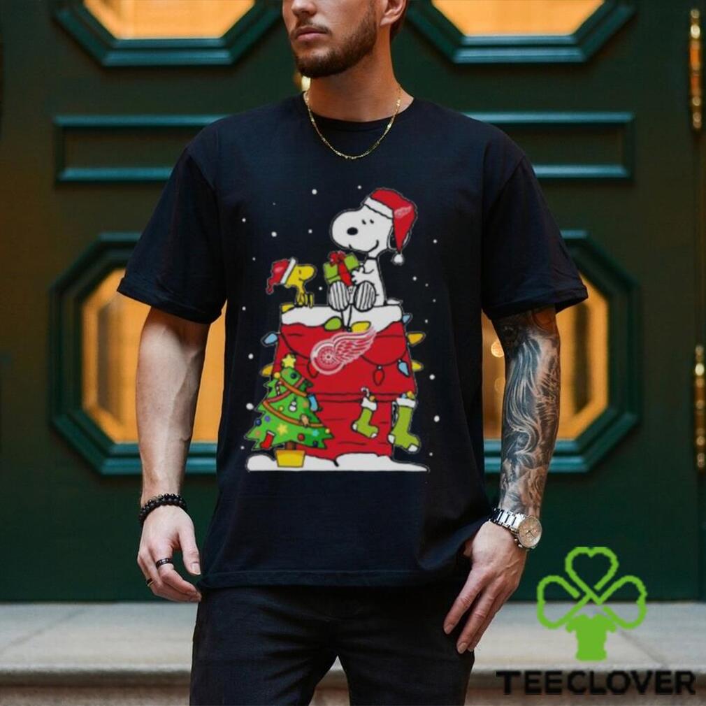 Snoopy And Woodstock Detroit Red Wings Merry Christmas sweater Snoopy And Woodstock Detroit Red Wings Merry Christmas sweater