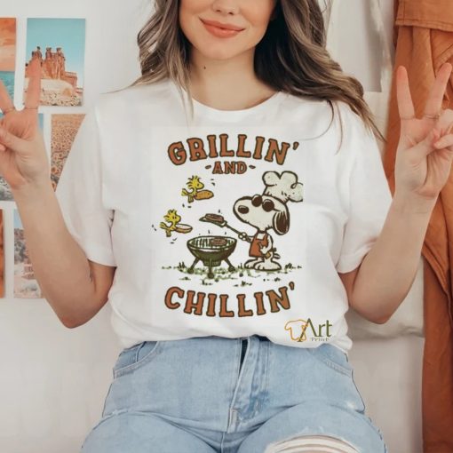 Snoopy And Woodstock Grillin And Chillin T shirt
