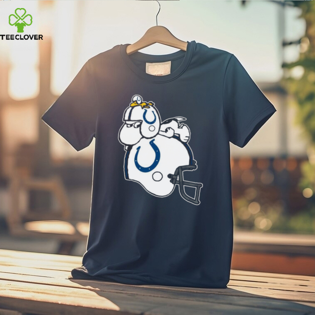 Snoopy And Woodstock Resting On Indianapolis Colts Helmet Shirt Snoopy And Woodstock Resting On Indianapolis Colts Helmet Shirt