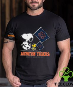 Snoopy Auburn Tigers Road To Oklahoma City flag hoodie, sweater, longsleeve, shirt v-neck, t-shirt