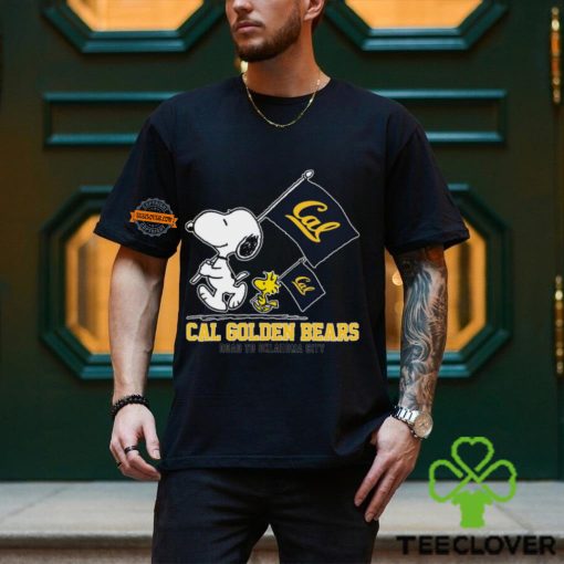 Snoopy California Golden Bears Road To Oklahoma City flag hoodie, sweater, longsleeve, shirt v-neck, t-shirt