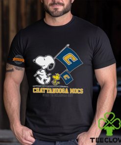 Snoopy Chattanooga Mocs Road To Oklahoma City flag hoodie, sweater, longsleeve, shirt v-neck, t-shirt