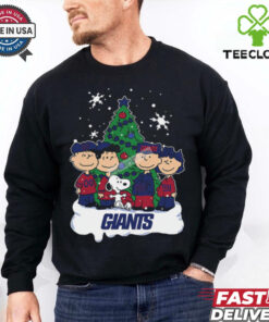 Snoopy Christmas Tree New York Giants Graphic T Shirt
