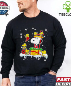 Snoopy Christmas gift box shirt