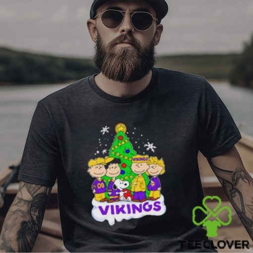 Snoopy Dnd Friends Minnesota Vikings Christmas T Shirt