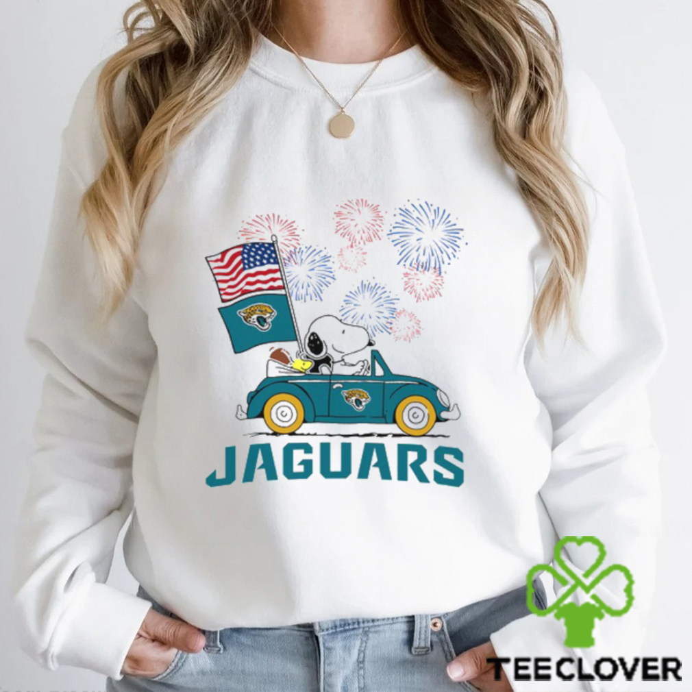 Snoopy Football Happy 4th Of July Jacksonville Jaguars Shirt Snoopy Football Happy 4th Of July Jacksonville Jaguars Shirt