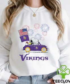 Snoopy Football Happy 4th Of July Minnesota Vikings Shirt