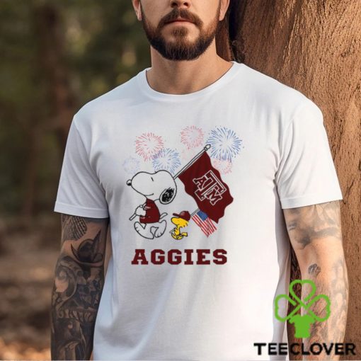 Snoopy Football Happy 4th Of July Texas A_M Aggies Shirt