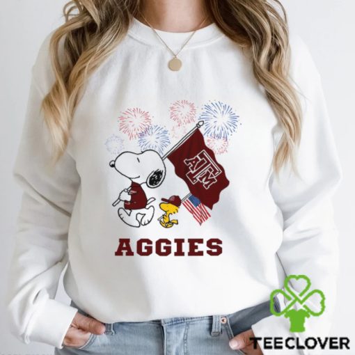 Snoopy Football Happy 4th Of July Texas A_M Aggies Shirt