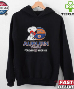 Snoopy Hug Heart Auburn Tigers Forever Win Or Lose T shirts