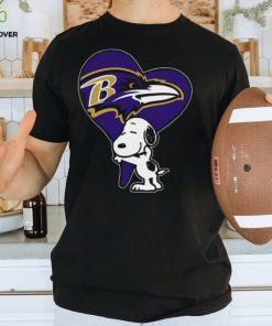 Snoopy Hugs The Baltimore Ravens Heart T Shirt