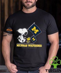 Snoopy Michigan Wolverines Road To Oklahoma City flag shirt