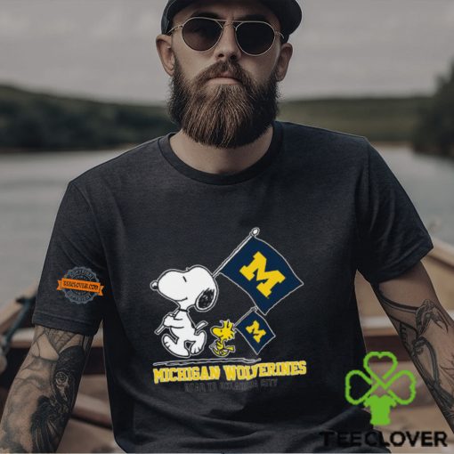 Snoopy Michigan Wolverines Road To Oklahoma City flag shirt