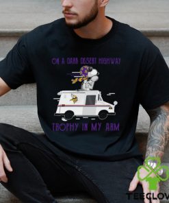 Snoopy Minnesota Vikings on a dark desert highway trophy in my arm hoodie, sweater, longsleeve, shirt v-neck, t-shirt