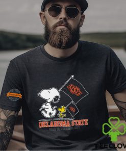 Snoopy Oklahoma State Road To Oklahoma City flag hoodie, sweater, longsleeve, shirt v-neck, t-shirt