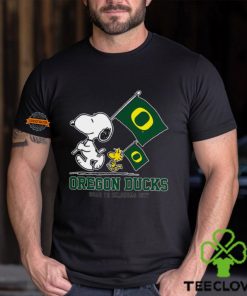 Snoopy Oregon Ducks Road To Oklahoma City flag hoodie, sweater, longsleeve, shirt v-neck, t-shirt