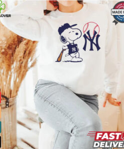 Snoopy Peanuts New York Yankees MLB baseball shirt