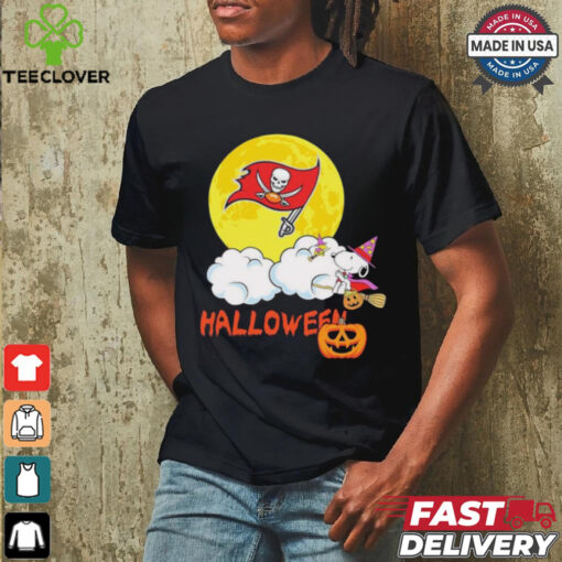 Snoopy Tampa Bay Buccaneers NFL Halloween 2024 Shirt