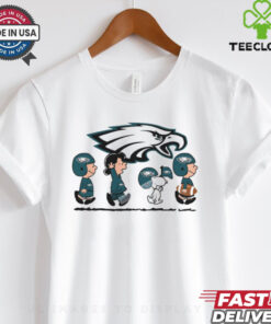 Snoopy Teams Abbey Road Philadelphia Eagles T Shirt