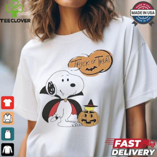 Snoopy Trick Or Treat Dracula Pumpkin Halloween shirt