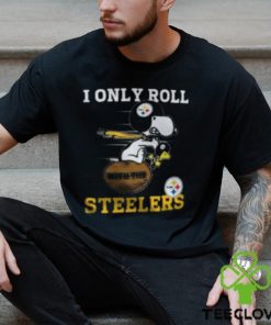Snoopy Woodstock I Only Roll With The Pittsburgh Steelers Shirt 1 Snoopy Woodstock I Only Roll With The Pittsburgh Steelers Shirt
