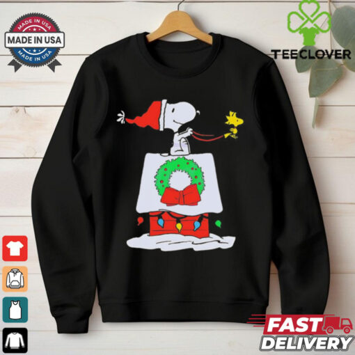 Snoopy Woodstock Wreath Dog House Pull Over Christmas shirt