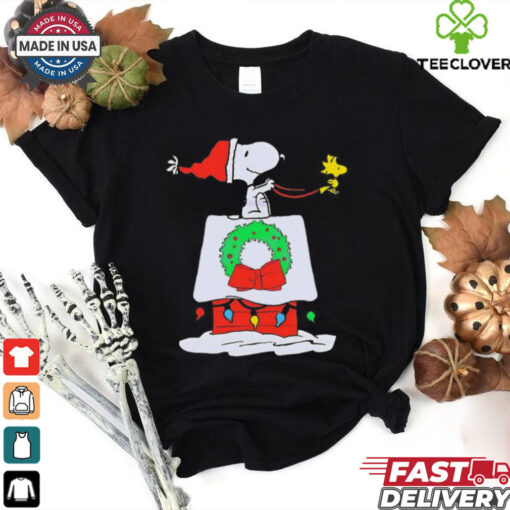 Snoopy Woodstock Wreath Dog House Pull Over Christmas shirt