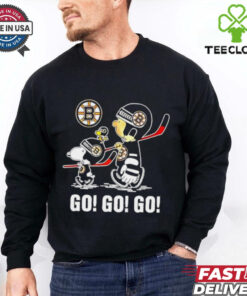 Snoopy and Charlie Brown Boston Bruins Hockey go go go shirt