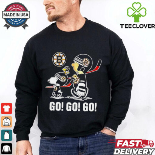 Snoopy and Charlie Brown Boston Bruins Hockey go go go shirt
