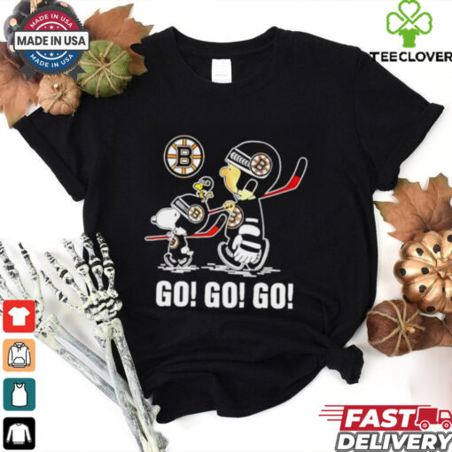 Snoopy and Charlie Brown Boston Bruins Hockey go go go shirt