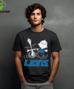 Snoopy and Charlie Brown Happy Detroit Lions Fans Shirts