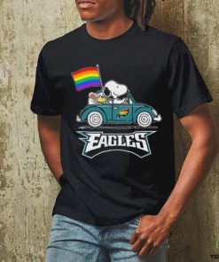 Snoopy and Woodstock Driving Car Philadelphia Eagles Pride Flag shirt