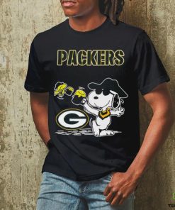 Snoopy and Woodstock Green Bay Packers makes me drink shirt