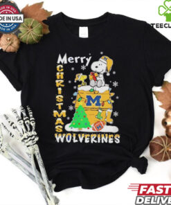 Snoopy and Woodstock Merry Christmas Michigan Wolverines shirt