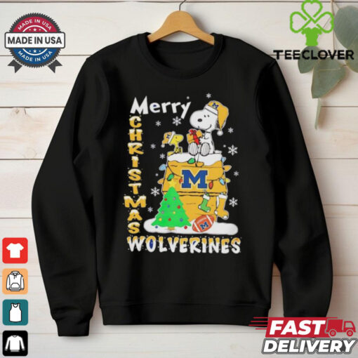 Snoopy and Woodstock Merry Christmas Michigan Wolverines shirt