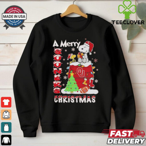 Snoopy and Woodstock Merry Christmas Oklahoma Sooners shirt