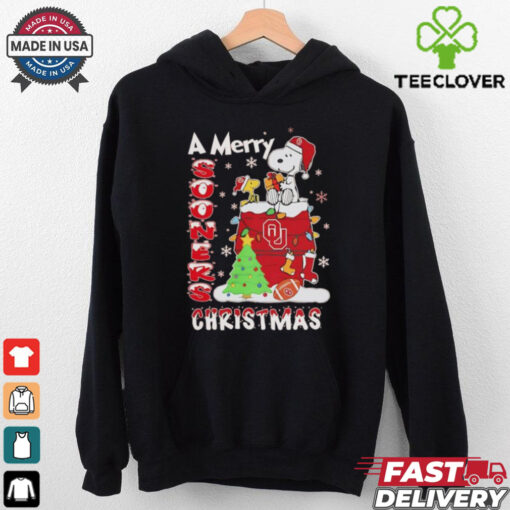 Snoopy and Woodstock Merry Christmas Oklahoma Sooners shirt