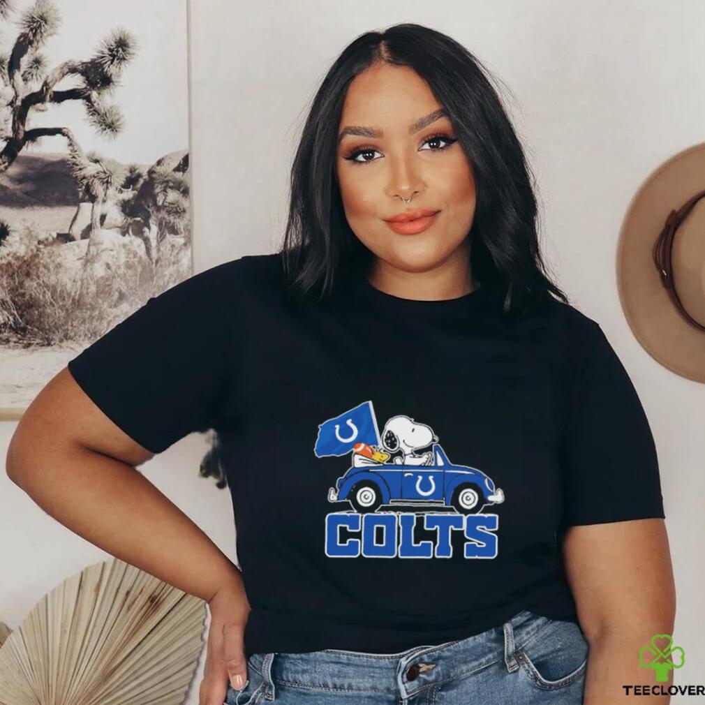 Snoopy and Woodstock drive Car Colts football shirt Snoopy and Woodstock drive Car Colts football shirt