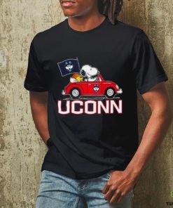 Snoopy and Woodstock driver car uconn huskies shirt