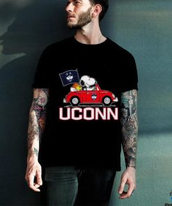 Snoopy and Woodstock driver car uconn huskies shirt