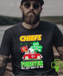 Snoopy and Woodstock driving car Chiefs Happy St Patrick’s Day forever shirt