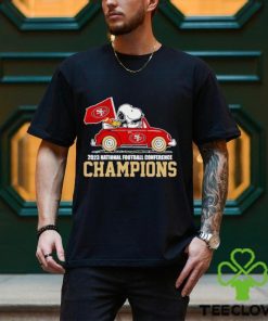Snoopy and Woodstock driving car San Francisco 49ers 2023 NFC Champions shirt
