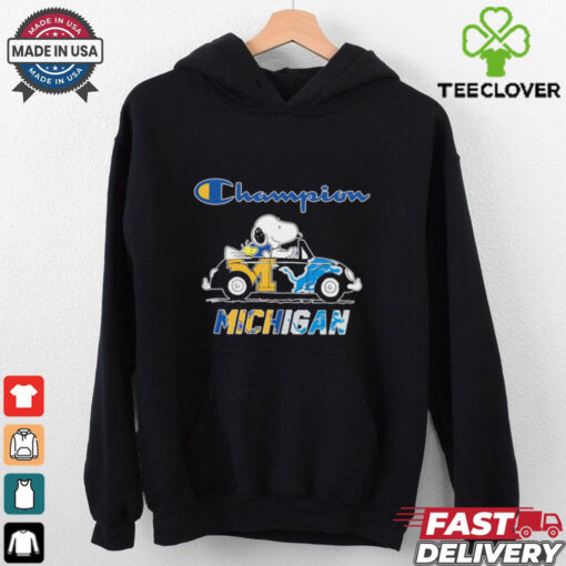 Snoopy and Woodstock driving car Wolverines and Lions champions Michigan shirt
