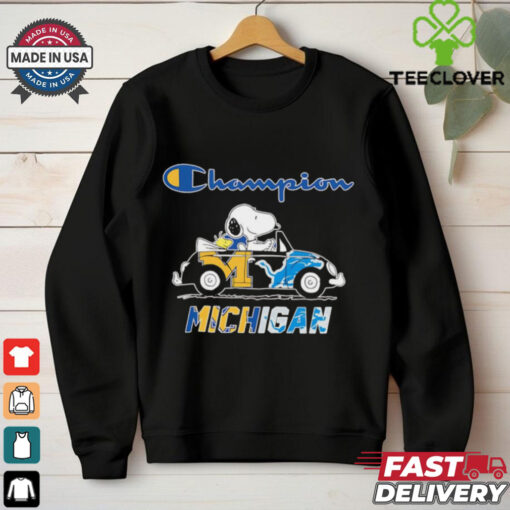 Snoopy and Woodstock driving car Wolverines and Lions champions Michigan shirt