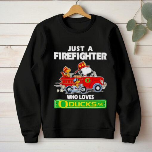 Snoopy and Woodstock driving car just a firefighter who loves Oregon Ducks shirt