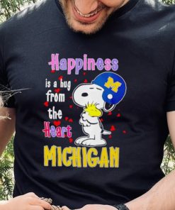 Snoopy and Woodstock happiness is a hug from the heart Michigan Wolverines shirt