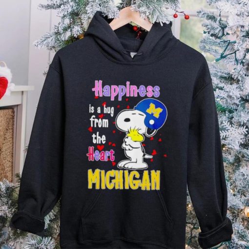 Snoopy and Woodstock happiness is a hug from the heart Michigan Wolverines hoodie, sweater, longsleeve, shirt v-neck, t-shirt