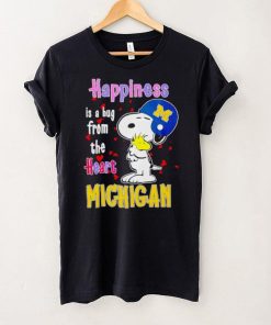 Snoopy and Woodstock happiness is a hug from the heart Michigan Wolverines hoodie, sweater, longsleeve, shirt v-neck, t-shirt