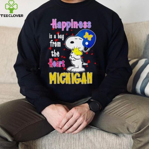 Snoopy and Woodstock happiness is a hug from the heart Michigan Wolverines hoodie, sweater, longsleeve, shirt v-neck, t-shirt